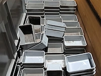 (ns materiaal) partij inzetbakjes, rako, incl. bak met plastic clips - afbeelding 10 van  11