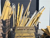 (ns materiaal) partij steigeronderdelen, wienese - afbeelding 6 van  15