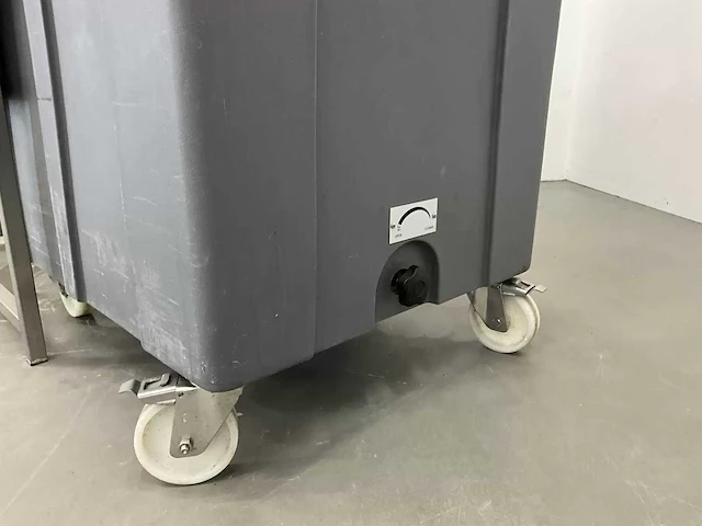 Ntf - gm 550a-q - ijsblokjesmachine met verrijdbare bunker - afbeelding 19 van  19