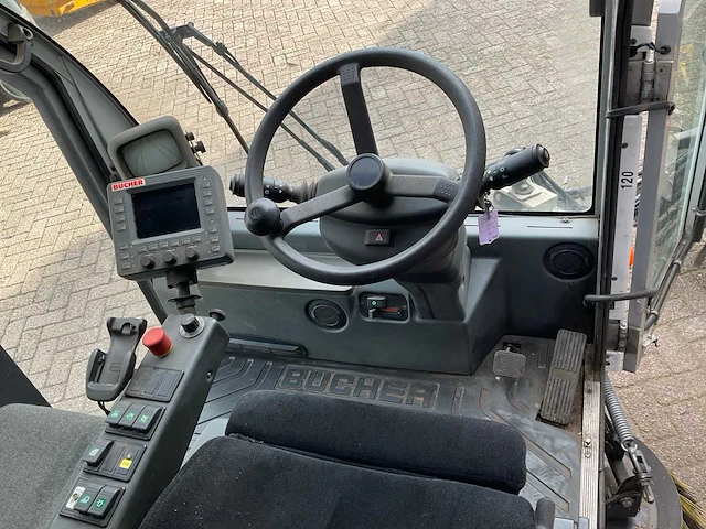 Nuchter citycat 2020 zelfrijdende veegmachine - afbeelding 16 van  20
