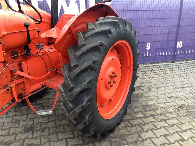 Nuffield - 10/60 - oldtimer tractor - afbeelding 15 van  17