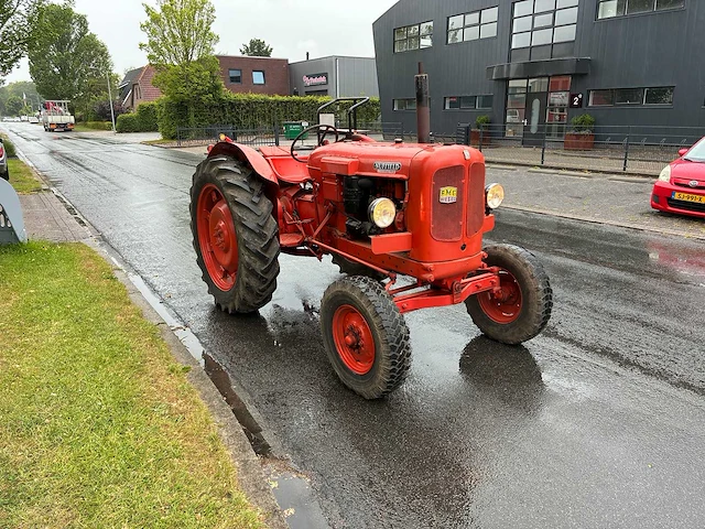 Nuffield - 4dm universal four - vintage tractor - 1957 - afbeelding 5 van  12
