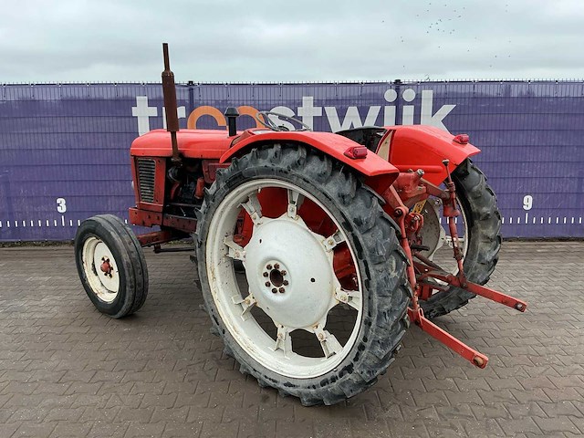 Nuffield 3/45 oldtimer tractor - afbeelding 8 van  14
