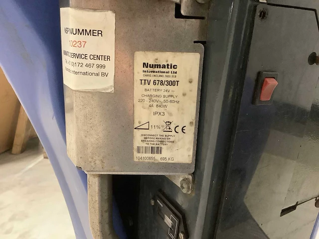 Numatic - ttv 678/300t - schrobzuigmachine - afbeelding 6 van  6