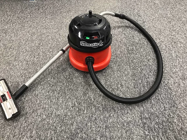 Numatic ergo stofzuiger - afbeelding 1 van  4