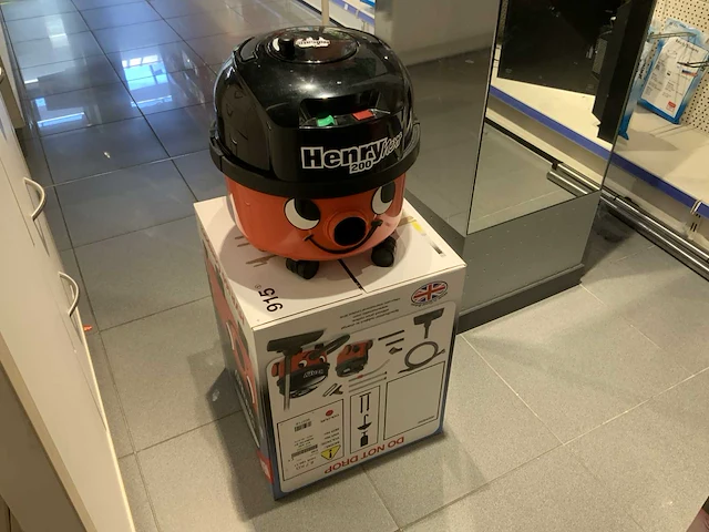 Numatic henry next 200 stofzuiger - afbeelding 1 van  2