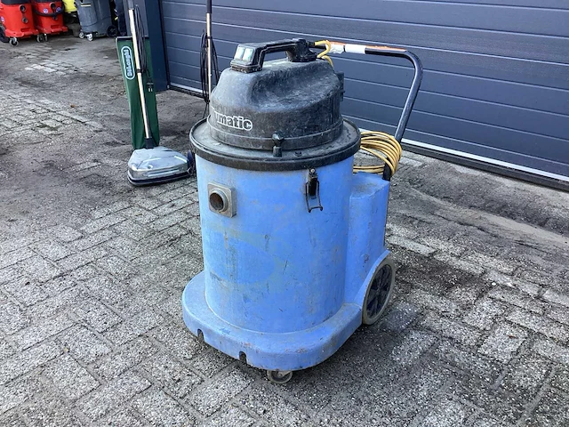 Numatic industriële stofzuiger - afbeelding 1 van  8