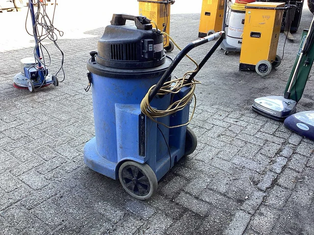 Numatic industriële stofzuiger - afbeelding 4 van  8