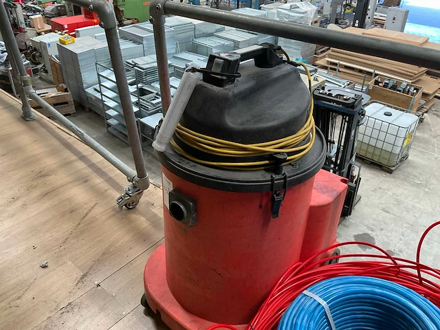 Numatic industriële stofzuiger - afbeelding 1 van  5