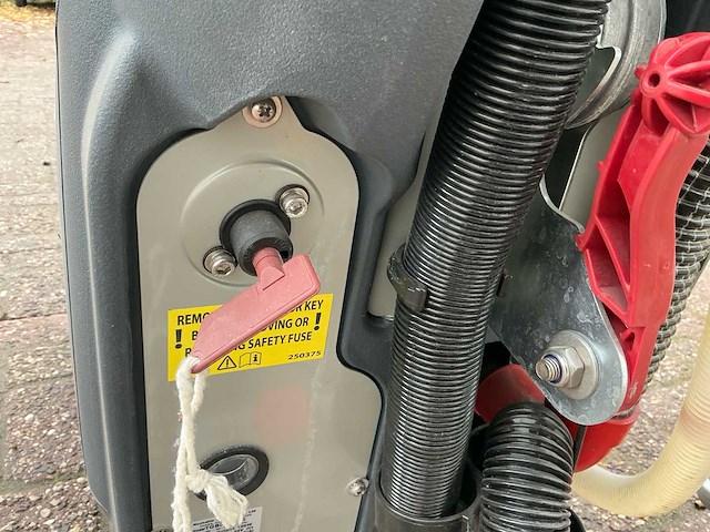 Numatic tgb3045/55 schrob-zuigmachine - afbeelding 11 van  21