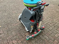 Numatic tgb3045/55 schrob-zuigmachine - afbeelding 20 van  21