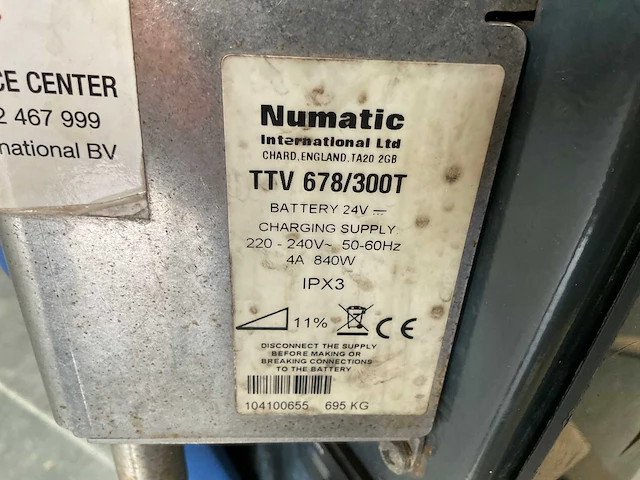 Numatic ttv 678/300t zelfrijdende vloerreiniger - afbeelding 3 van  11