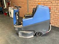 Numatic ttv 678/300t zelfrijdende vloerreiniger - afbeelding 8 van  12