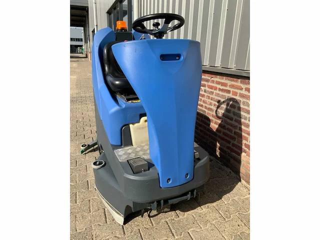 Numatic ttv678/300t zelfrijdende schrobmachine - afbeelding 10 van  20