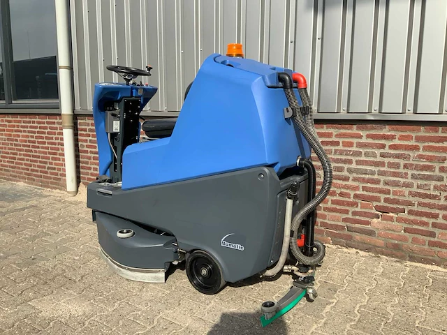 Numatic ttv678/300t zelfrijdende schrobmachine - afbeelding 3 van  20
