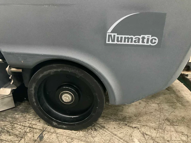 Numatic ttv678/300t zelfrijdende schrobmachine - afbeelding 6 van  20