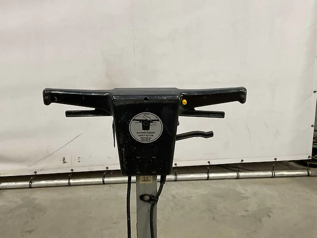 Numatic vloermachine - afbeelding 6 van  7