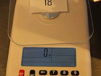 Nutrition weegschaal. - afbeelding 2 van  2