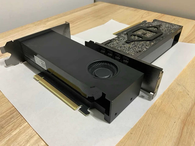 Nvidia quadro rtx a2000 12gb 4mdp (2x) - afbeelding 6 van  9