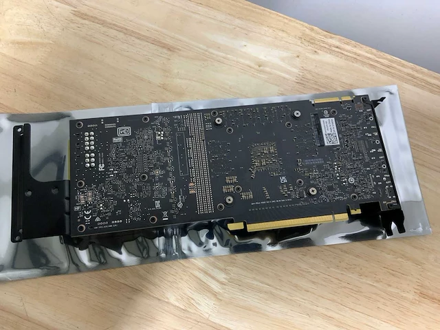 Nvidia quadro rtx5000 16gb pci-e - afbeelding 8 van  8