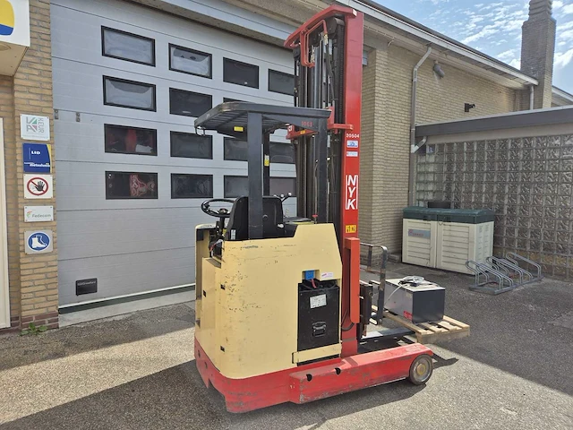 Nyk - 1990 - fbrf-15-50sb-670 - reach truck - afbeelding 4 van  4