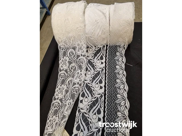 Nylon kant wit 240 meter - afbeelding 1 van  1