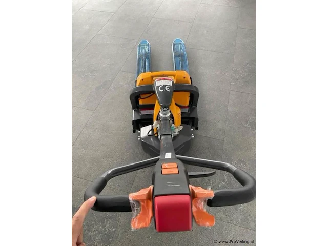 Nz pallet truck 1,5 y li/ion - afbeelding 3 van  3