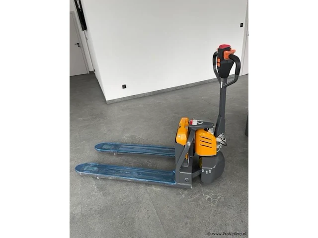 Nz pallet truck 1,5 y li/ion - afbeelding 1 van  3