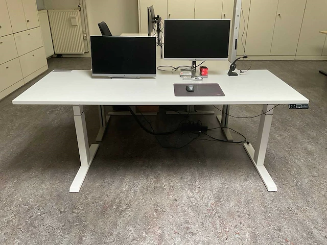 O.a. actiforce 1x elektrisch zit/sta / 3x bureau - afbeelding 6 van  10