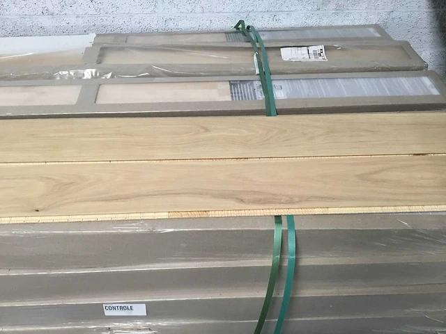 Oak bevelled - laminaat (40x) - afbeelding 2 van  5