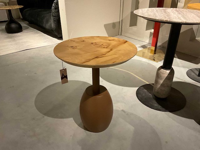 Oakly bijzettafel - afbeelding 1 van  7