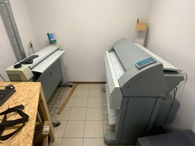 Oce - tds450 - grootformaat printer opstelling - afbeelding 1 van  9