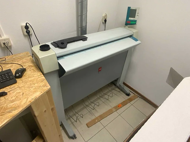 Oce - tds450 - grootformaat printer opstelling - afbeelding 6 van  9