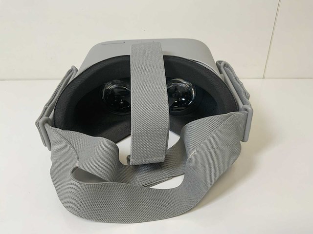 Oculus (315-00745-03) standalone virtual reality-headsets (4x) - afbeelding 2 van  10