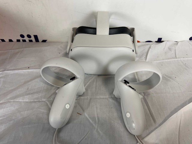 Oculus quest 2 - 128gb - vr-bril - afbeelding 2 van  2