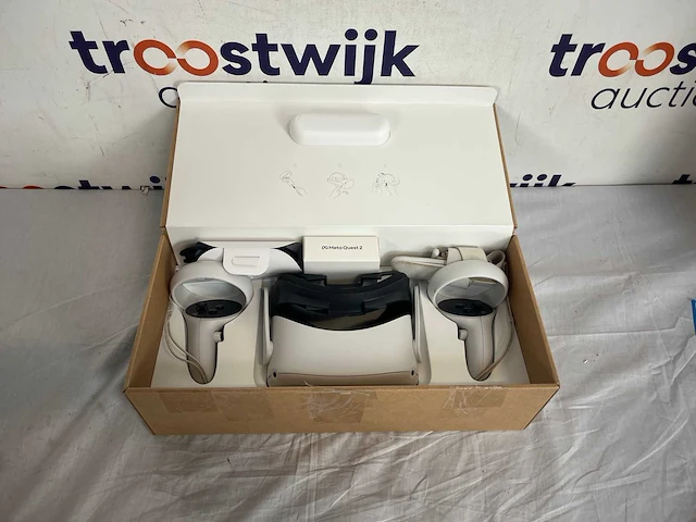 Oculus quest 2 vr bril - standalone - 128gb - afbeelding 2 van  2