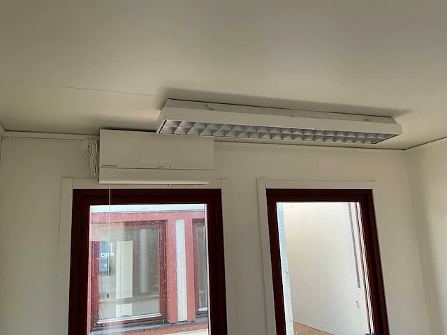 Office cabin - kantoorgebouw bestaande uit 8 units - afbeelding 34 van  114