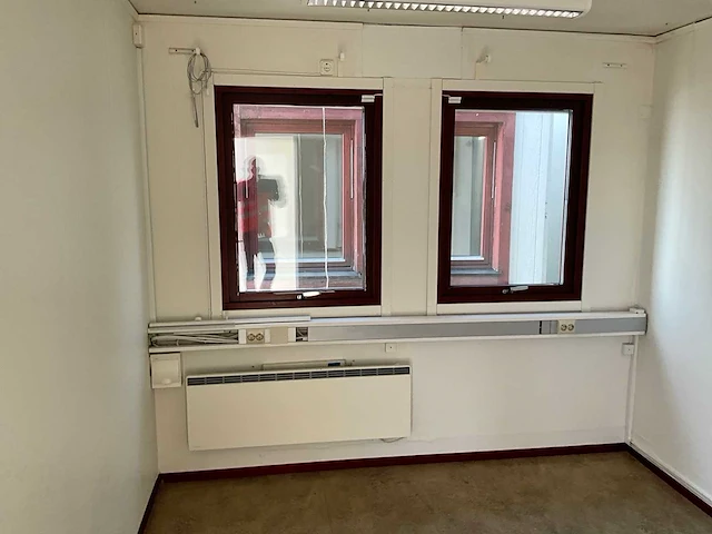 Office cabin - kantoorgebouw bestaande uit 8 units - afbeelding 44 van  114