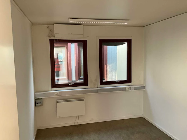 Office cabin - kantoorgebouw bestaande uit 8 units - afbeelding 68 van  114