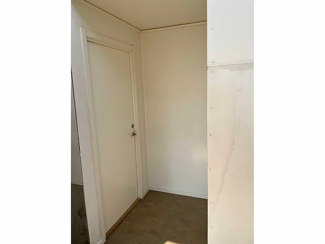 Office cabin - kantoorgebouw bestaande uit 8 units - afbeelding 72 van  114