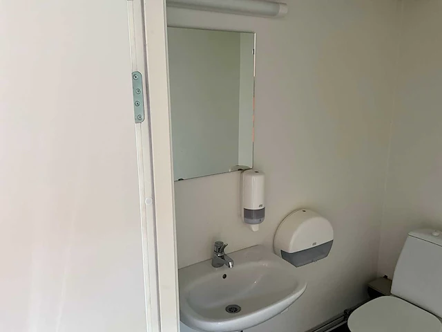 Office cabin - kantoorgebouw bestaande uit 8 units - afbeelding 88 van  114