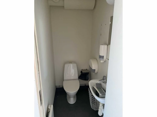 Office cabin - kantoorgebouw bestaande uit 8 units - afbeelding 93 van  114
