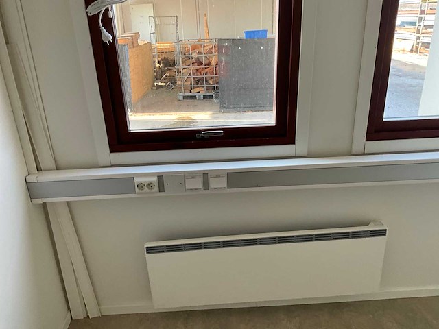 Office cabin - kantoorgebouw bestaande uit 8 units - afbeelding 20 van  143