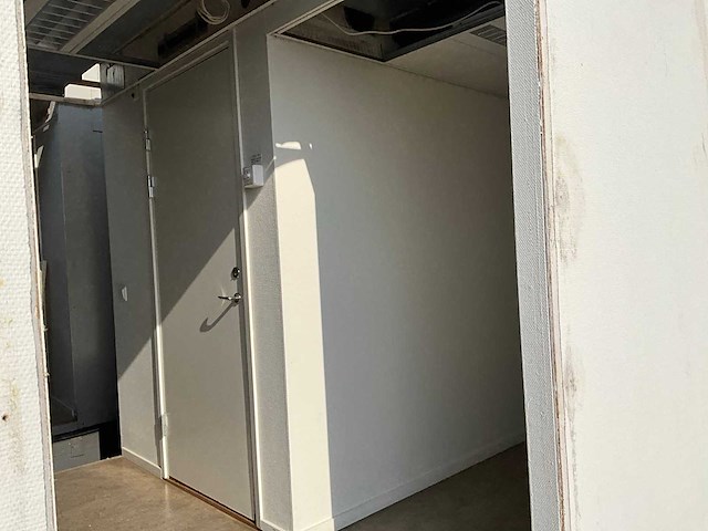 Office cabin - kantoorgebouw bestaande uit 8 units - afbeelding 26 van  143