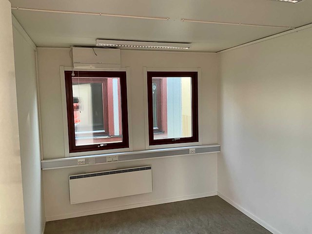 Office cabin - kantoorgebouw bestaande uit 8 units - afbeelding 60 van  143