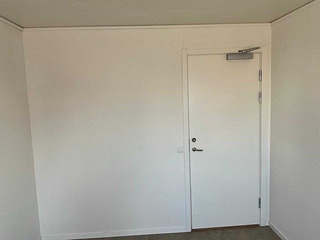 Office cabin - kantoorgebouw bestaande uit 8 units - afbeelding 70 van  143