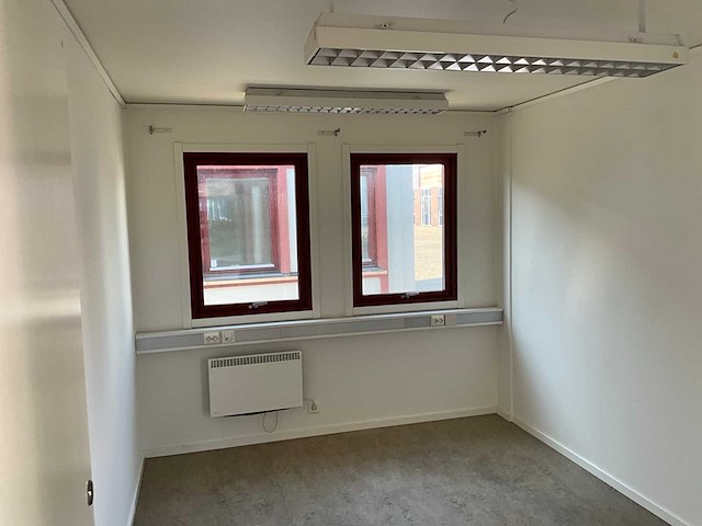 Office cabin - kantoorgebouw bestaande uit 8 units - afbeelding 85 van  143