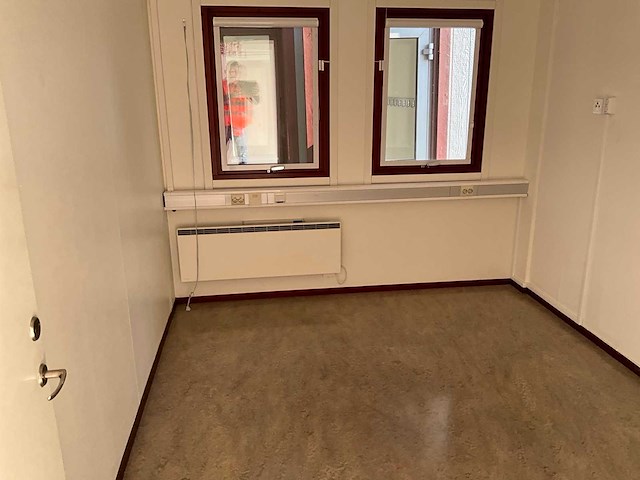 Office cabin - kantoorgebouw bestaande uit 8 units - afbeelding 121 van  143