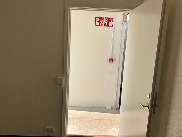 Office cabin - kantoorgebouw bestaande uit 8 units - afbeelding 127 van  143