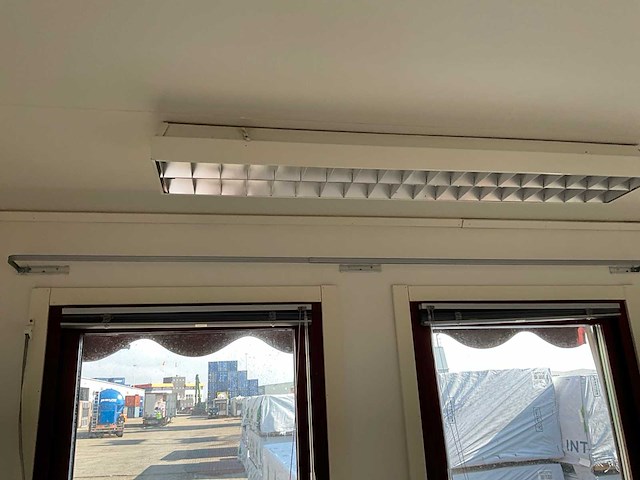 Office cabin - kantoorgebouw bestaande uit 8 units - afbeelding 138 van  143